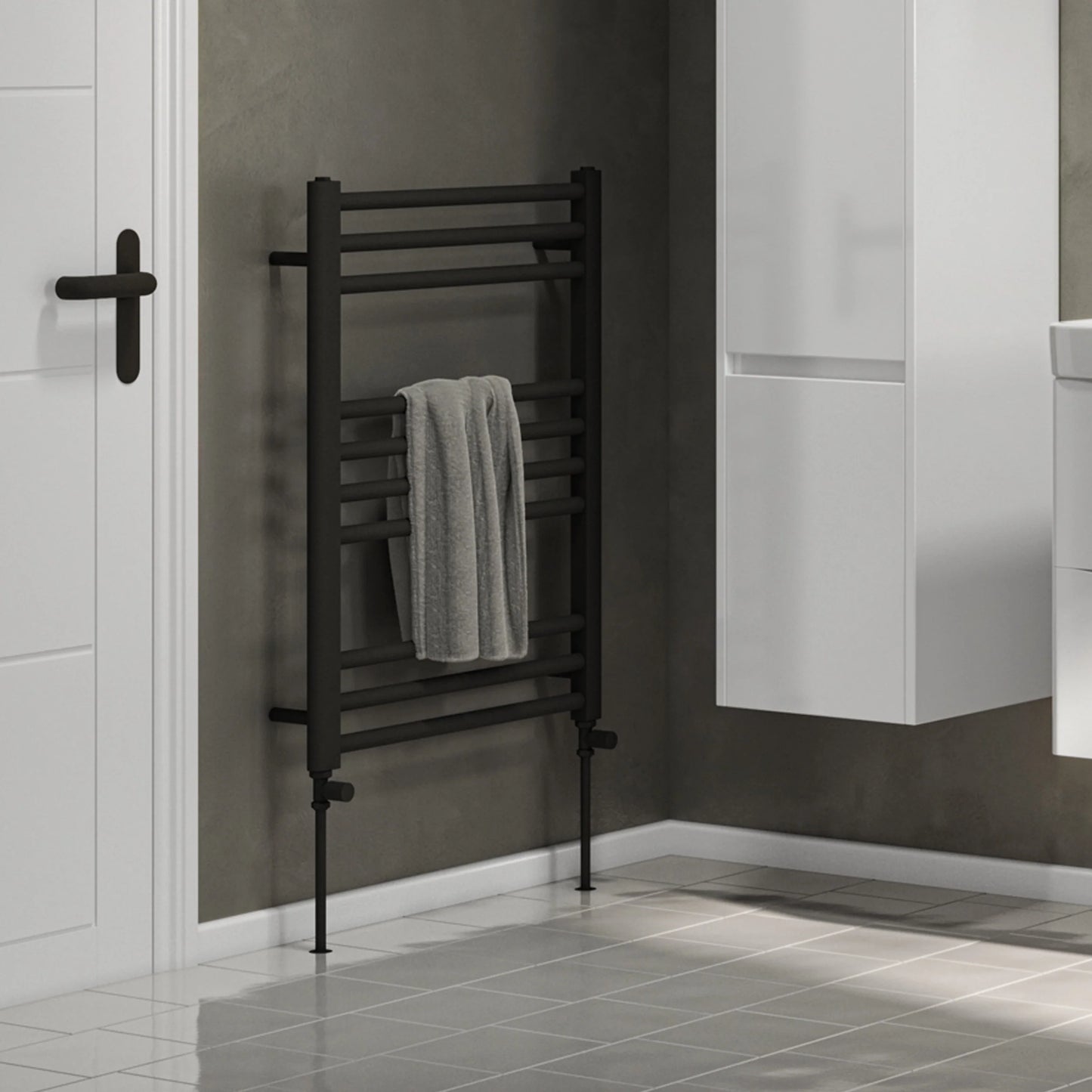 Terrano Straight 800 x 600mm Towel Warmer - Matt Black